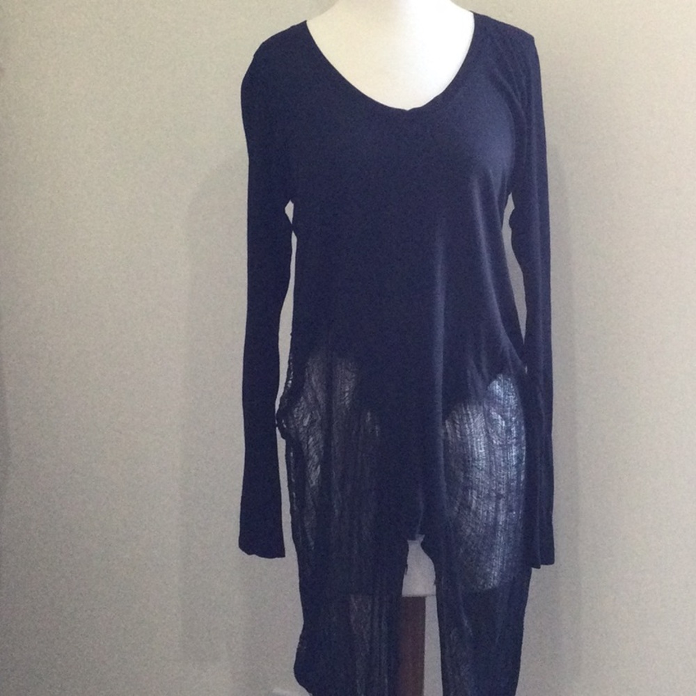 Benjamin Jay black top